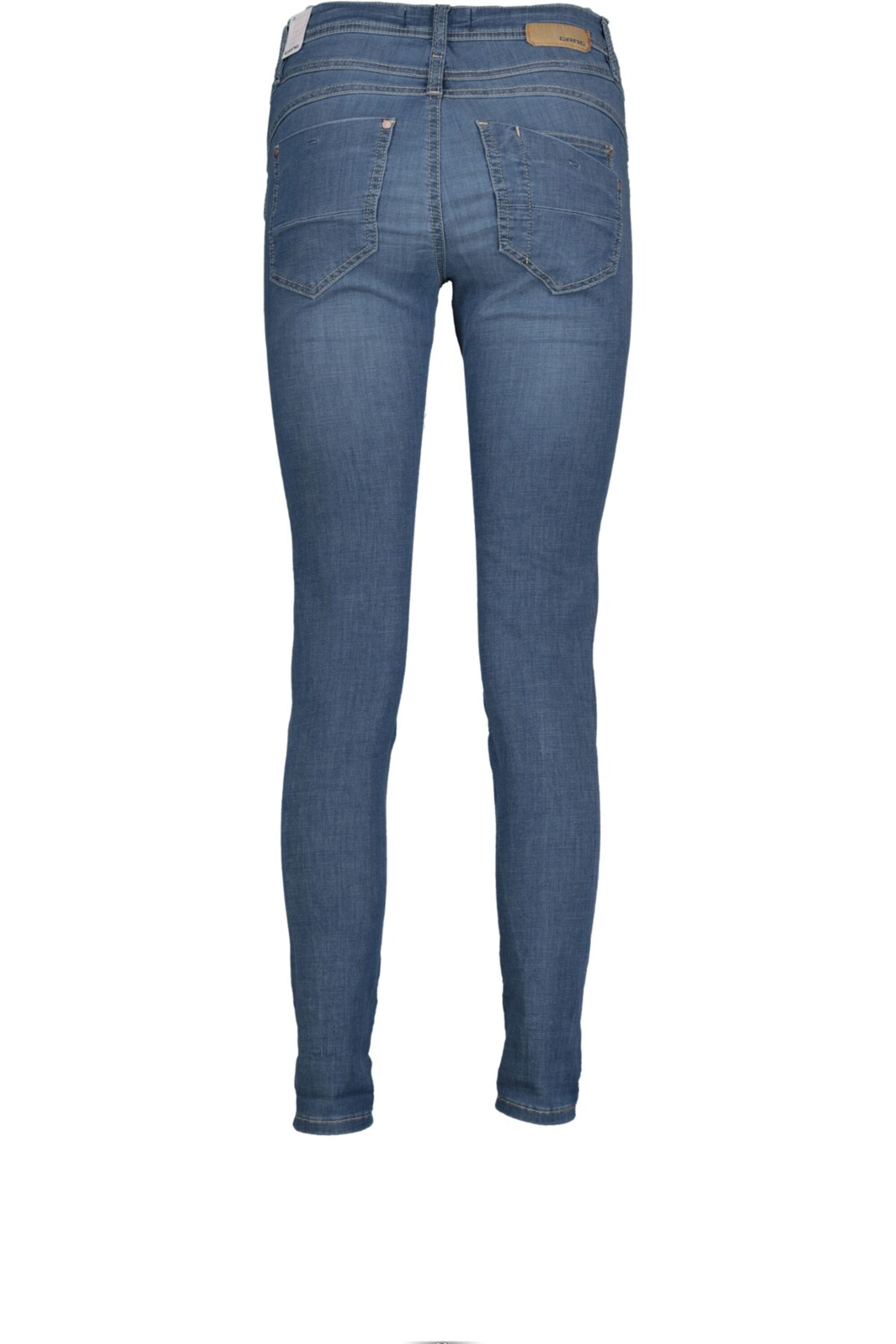 amelie nude blue jeans